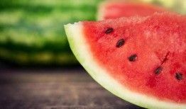 娱乐圈吃瓜文案朋友圈,揭秘明星幕后故事