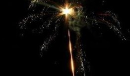 烟花皮肤爆料怎么做视频,揭秘烟花皮肤视频制作攻略